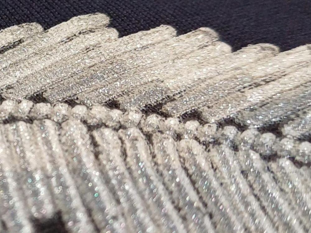 Muster: Puff-Stickeffekt und Glitter